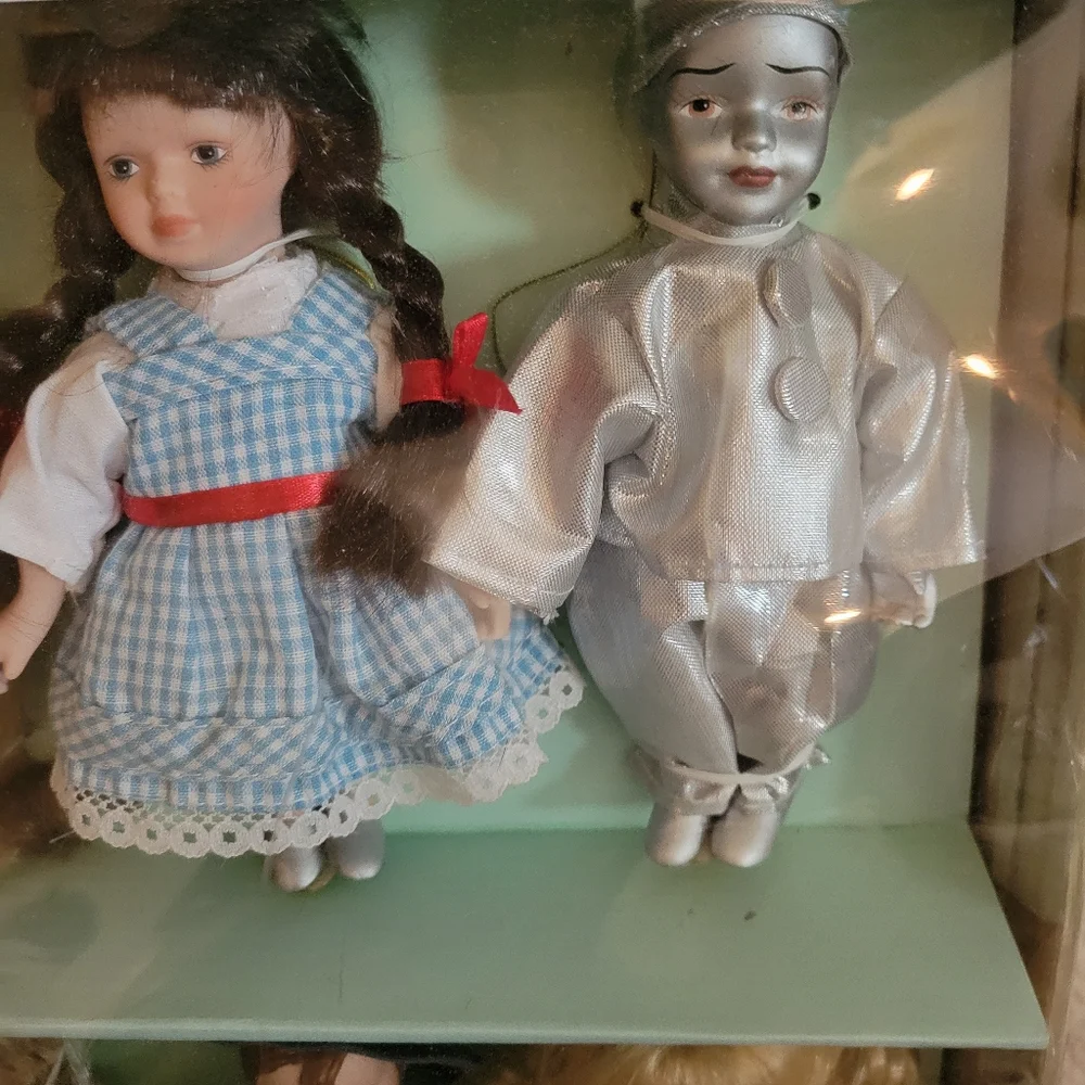 Set of 6 porcelain doll ornaments - Picture 2 of 7
